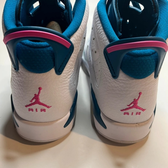 Air Jordan 6 Retro Green Abyss Size 6Y - Picture 2 of 4